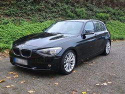 Schwarz Gebraucht 2011 BMW 120 Sport Line Kleinwagen | 8.900 € (Fairer Preis)