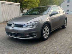 Grau Gebraucht 2013 VW Golf VII Trendline Limousine | 6.200 € (Guter Preis)