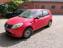 Rot Gebraucht 2009 Dacia Sandero Kleinwagen | 1.590 € (Guter Preis)