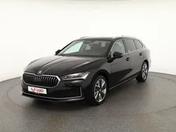 Schwarz Gebraucht 2024 Skoda Superb Kombi | 40.990 € (Superpreis)