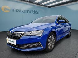 Blau Gebraucht 2021 Skoda Superb Kombi | 20.849 € (Guter Preis)