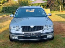 Silber Gebraucht 2006 Skoda Octavia LAURIN & KLEMENT Kombi | 5.350 € (Etwas zu teuer)