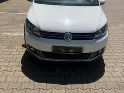 Weiß Gebraucht 2012 VW Touran Cross Van / Kleinbus | 5.700 € (Superpreis)