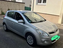Silber Gebraucht 2012 Hyundai i20 Kleinwagen | 3.600 € (Guter Preis)