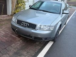Grau Gebraucht 2003 Audi A4 Kombi | 1.350 € (Fairer Preis)