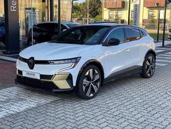 Weiß Gebraucht 2023 Renault Megane E-Tech Iconic Limousine | 29.990 €