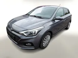 Grau Gebraucht 2019 Hyundai i20 Style Kleinwagen | 12.788 € (Fairer Preis)