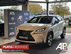 Weiß Gebraucht 2015 Lexus NX300h E-FOUR Luxury Line SUV | 21.990 € (Fairer Preis)