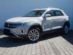 Grau Gebraucht 2024 VW T-Roc Style SUV | 28.650 € (Fairer Preis)