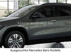 Mountaingraumetallic Gebraucht 2025 Mercedes GLA220 Night SUV | 44.600 € (Fairer Preis)