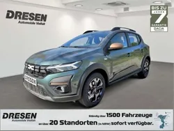 Zedergrün Neu 2025 Dacia Sandero Extreme Kleinwagen | 20.261 € (Fairer Preis)