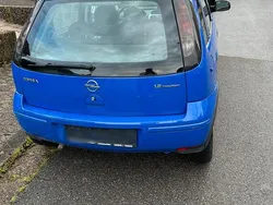 Blau Gebraucht 2006 Opel Corsa Kleinwagen | 1.950 € (Guter Preis)