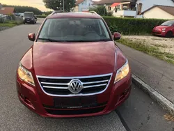 Rot Gebraucht 2011 VW Tiguan Sportline SUV | 7.499 € (Superpreis)