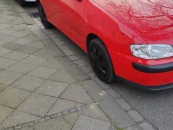 Rot Gebraucht 2002 Seat Ibiza Limousine | 1.949 € (Fairer Preis)