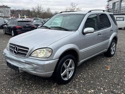 Silber Gebraucht 2002 Mercedes ML400 AMG SUV | 2.990 € (Superpreis)