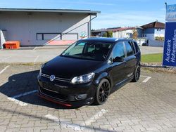 Schwarz Gebraucht 2014 VW Touran Cup Van / Kleinbus | 10.999 € (Guter Preis)