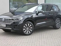 Schwarz Gebraucht 2019 VW Touareg Atmosphere SUV | 50.598 € (Fairer Preis)