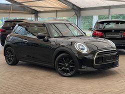 Schwarz Gebraucht 2022 Mini ONE Classic Kleinwagen | 19.990 € (Fairer Preis)