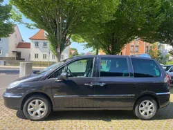 Astergrau/metallic schutzlack Gebraucht 2013 Peugeot 807 Family Van / Kleinbus | 7.990 € (Etwas zu teuer)