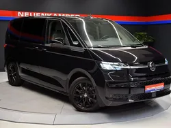 Schwarz Gebraucht 2023 VW T7 Van | 48.990 € (Fairer Preis)