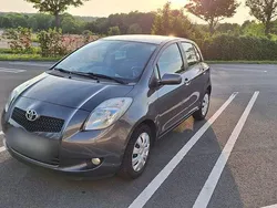 Grau Gebraucht 2007 Toyota Yaris Sol Limousine | 2.500 € (Fairer Preis)