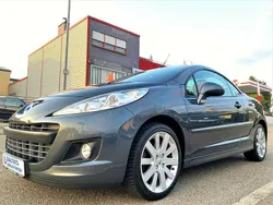 Grau Gebraucht 2010 Peugeot 207 CC Platinum Cabrio | 6.490 € (Teuer)