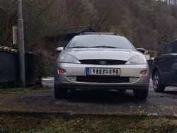 Silber Gebraucht 2001 Ford Focus Kombi | 1.600 € (Etwas zu teuer)