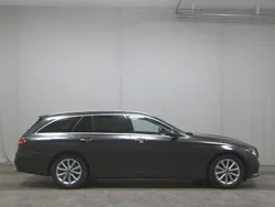 Grau Gebraucht 2020 Mercedes E220 Avantgarde Kombi | 19.350 € (Guter Preis)