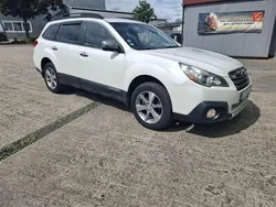 Weiß Gebraucht 2014 Subaru Outback Sport SUV | 8.390 €