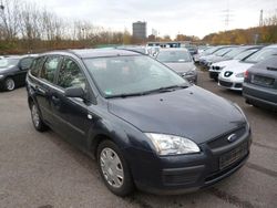 Grau Gebraucht 2006 Ford Focus Fun X Kombi | 950 € (Fairer Preis)