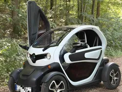 Weiß Gebraucht 2013 Renault Twizy Kleinwagen | 3.650 € (Fairer Preis)