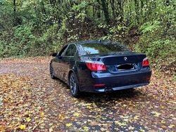 Blau Gebraucht 2006 BMW 523 Limousine | 8.000 €