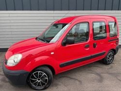 Rot Gebraucht 2009 Renault Kangoo Campus Kombi | 4.950 € (Fairer Preis)