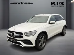 Polarweiss Gebraucht 2021 Mercedes GLC300e AMG SUV | 41.190 € (Fairer Preis)