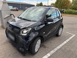 Schwarz Gebraucht 2020 Smart ForTwo Electric Drive Cabrio | 8.900 € (Fairer Preis)
