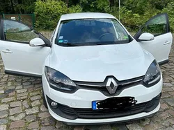 Weiß Gebraucht 2015 Renault Mégane III Authentique Limousine | 7.990 € (Fairer Preis)