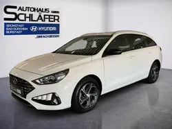 Polar white / sol Gebraucht 2022 Hyundai i30 Edition 30 Kombi | 20.480 € (Fairer Preis)