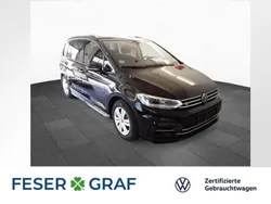 Deep black perleffekt Gebraucht 2024 VW Touran R-line Van / Kleinbus | 35.950 € (Guter Preis)