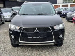 Schwarz Gebraucht 2011 Mitsubishi Outlander SUV | 7.650 € (Fairer Preis)