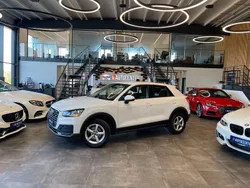 Weiß Gebraucht 2019 Audi Q2 Ambiente SUV | 17.490 € (Guter Preis)
