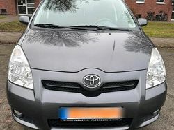 Grau Gebraucht 2008 Toyota Corolla Verso Van / Kleinbus | 6.450 €