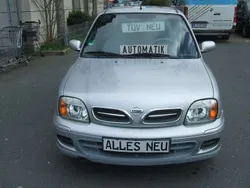 Silber Gebraucht 2002 Nissan Micra Kleinwagen | 2.990 €