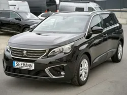 Schwarz Gebraucht 2019 Peugeot 5008 Active Van / Kleinbus | 18.499 € (Superpreis)