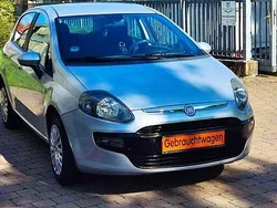 Silber Gebraucht 2011 Fiat Grande Punto Kleinwagen | 3.450 € (Etwas zu teuer)