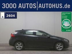 Black sapphire / metallic Gebraucht 2015 Volvo V40 Kinetic Kombi | 5.950 € (Superpreis)