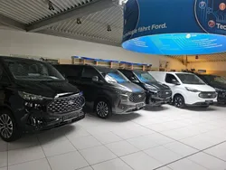 Grau Neu 2025 Ford Tourneo Custom Titanium X Van / Kleinbus | 56.790 € (Fairer Preis)