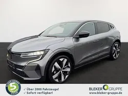 Grau Gebraucht 2022 Renault Mégane Limousine | 24.980 € (Superpreis)