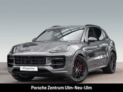 Grau Gebraucht 2022 Porsche Cayenne GTS Sport SUV | 149.900 € (Superpreis)