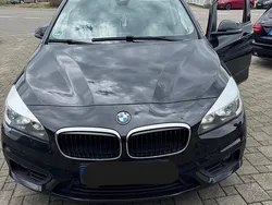 Schwarz Gebraucht 2016 BMW 218 Gran Tourer Van / Kleinbus | 7.300 € (Teuer)