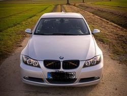 Silber Gebraucht 2006 BMW 318 Limousine | 3.000 € (Guter Preis)